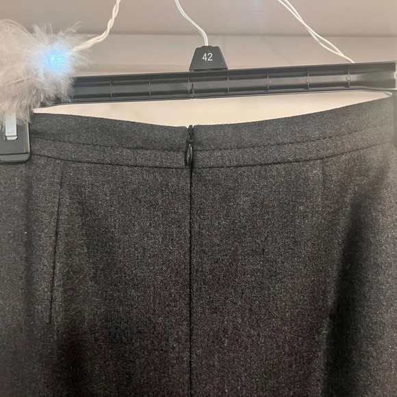 FINAL PRICE Laurèl Wool Like Gray Knee Length Pencil Skirt - Picture 6 of 6